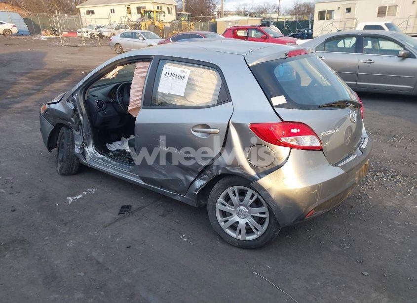 Photo 3 of 2014 Mazda Mazda2 SPORT (VIN JM1DE1KZ1E0173747)