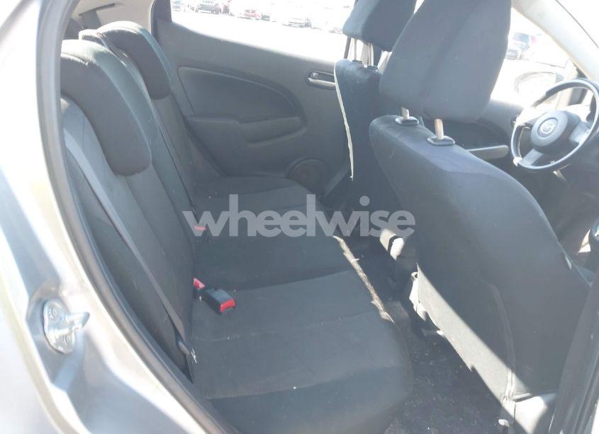 Photo 8 of 2014 Mazda Mazda2 SPORT (VIN JM1DE1KZ1E0182657)