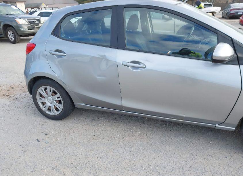 Photo 6 of 2014 Mazda Mazda2 SPORT (VIN JM1DE1KZ5E0182726)