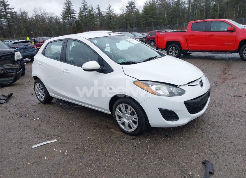 2014 Mazda Mazda2 SPORT (VIN JM1DE1KZ5E0183729) main photo