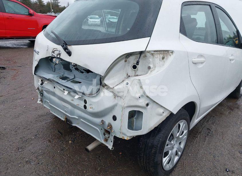 Photo 14 of 2014 Mazda Mazda2 SPORT (VIN JM1DE1KZ5E0183729)