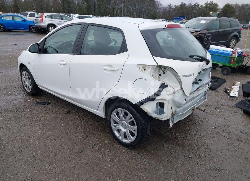 Photo 3 of 2014 Mazda Mazda2 SPORT (VIN JM1DE1KZ5E0183729)