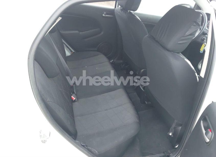 Photo 8 of 2014 Mazda Mazda2 SPORT (VIN JM1DE1KZ5E0183729)