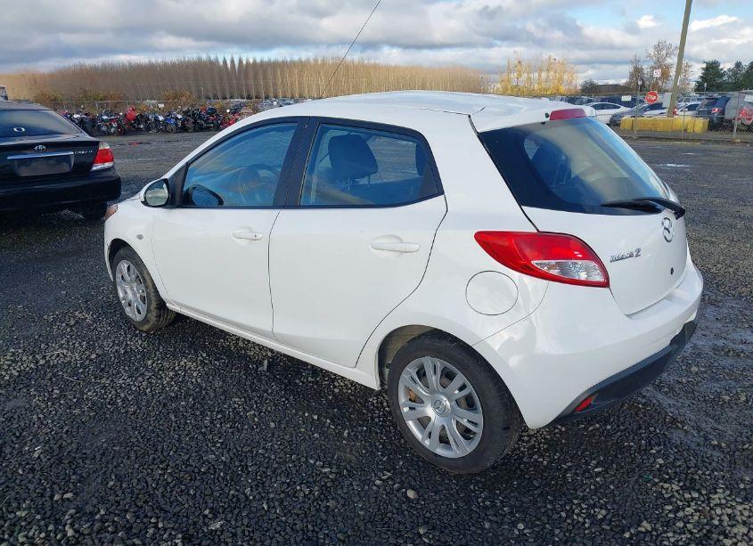 Photo 3 of 2014 Mazda Mazda2 SPORT (VIN JM1DE1KZ6E0172254)