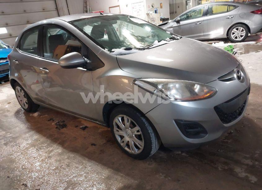2014 Mazda Mazda2 SPORT (VIN JM1DE1KZXE0183886) main photo