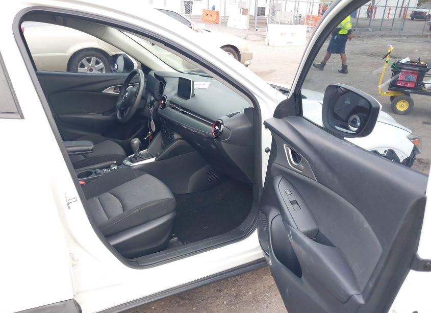 Photo 5 of 2016 Mazda Cx-3 SPORT (VIN JM1DKDB71G0137018)