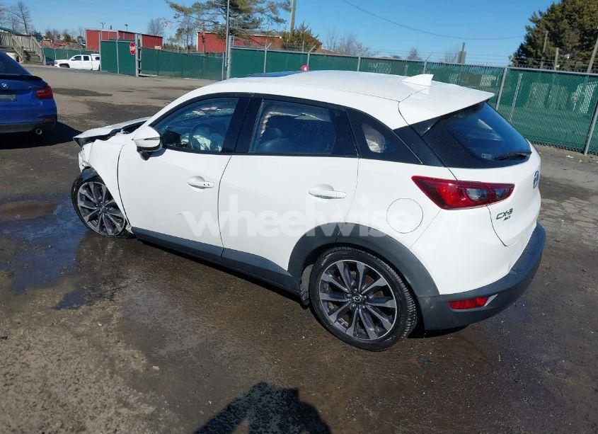 Photo 3 of 2019 Mazda Cx-3 TOURING (VIN JM1DKFC70K0428242)