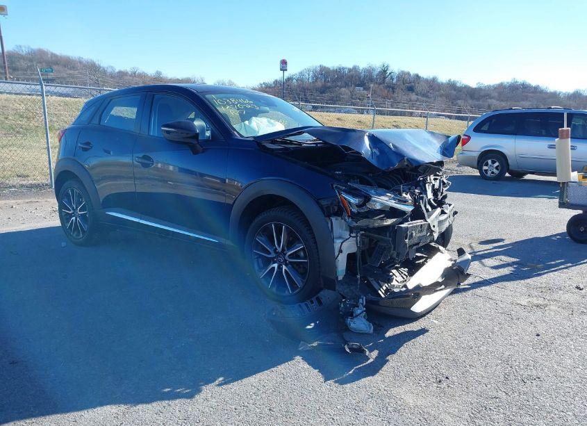 2018 Mazda Cx-3 GRAND TOURING (VIN JM1DKFD76J0301492) main photo