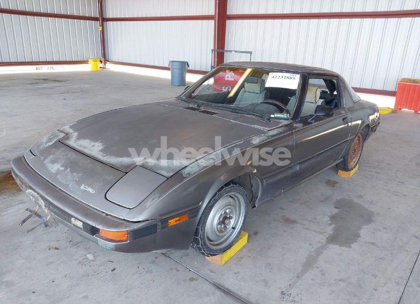 Photo 2 of 1981 Mazda Rx7 (VIN JM1FB331XB0526438)