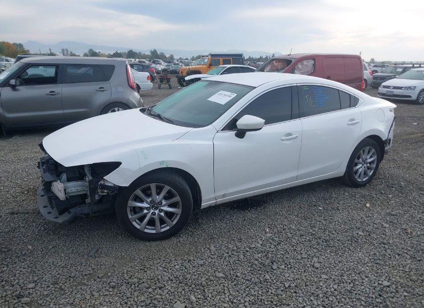 Photo 2 of 2016 Mazda Mazda6 I SPORT (VIN JM1GJ1U52G1480778)