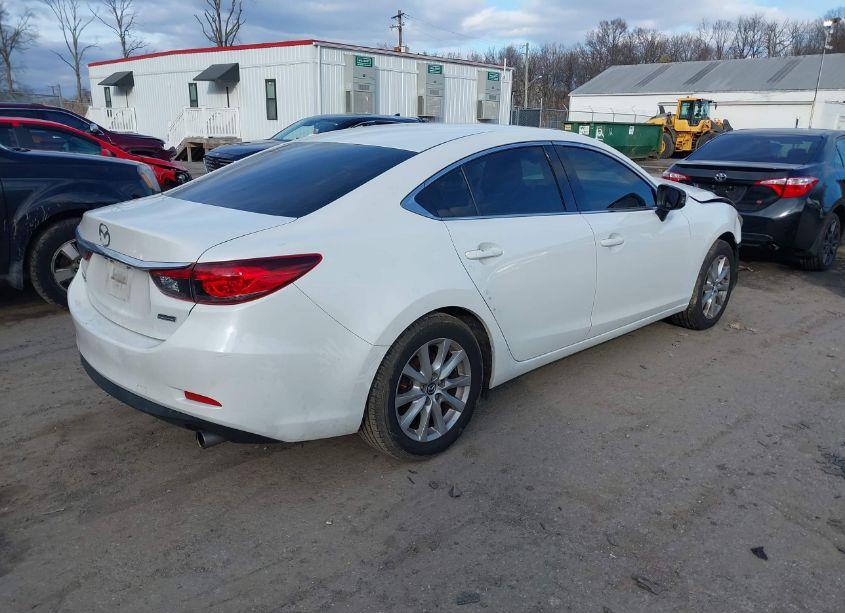 Photo 4 of 2015 Mazda Mazda6 I SPORT (VIN JM1GJ1U53F1193576)