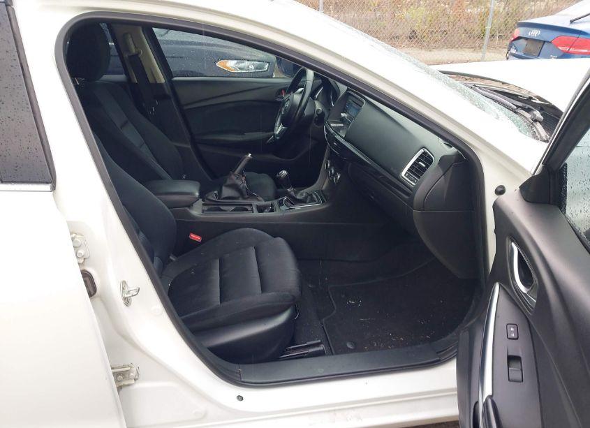 Photo 5 of 2014 Mazda Mazda6 I SPORT (VIN JM1GJ1U56E1102864)