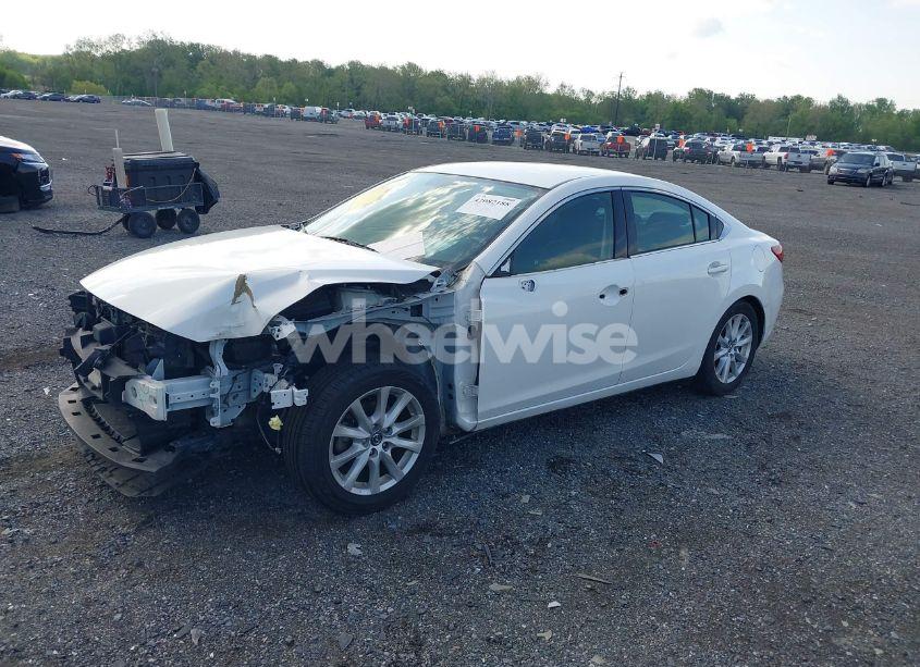 Photo 2 of 2014 Mazda Mazda6 I SPORT (VIN JM1GJ1U62E1116690)