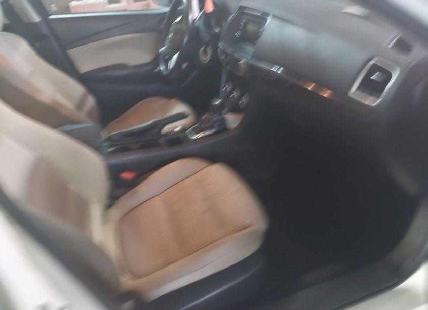 Photo 5 of 2015 Mazda Mazda6 I SPORT (VIN JM1GJ1U62F1178138)