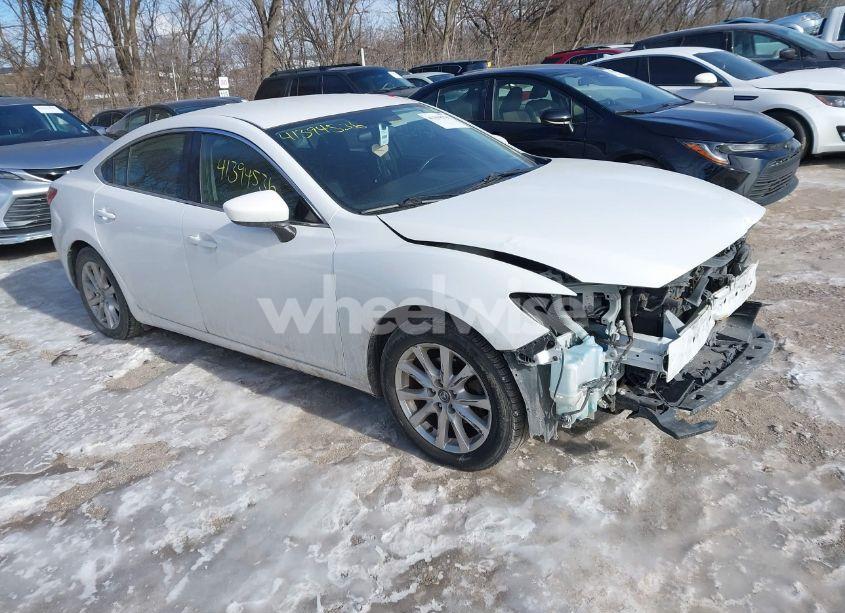 2014 Mazda Mazda6 I SPORT (VIN JM1GJ1U65E1114724) main photo