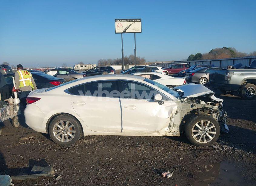 Photo 14 of 2015 Mazda Mazda6 I SPORT (VIN JM1GJ1U67F1163361)