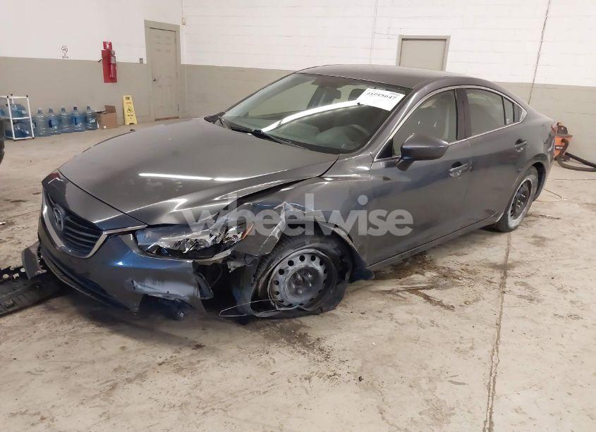 Photo 2 of 2015 Mazda Mazda6 I TOURING (VIN JM1GJ1V62F1177134)