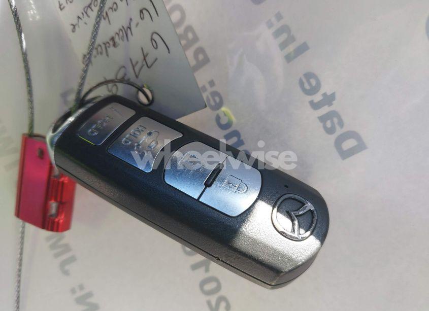 Photo 11 of 2016 Mazda Mazda6 I GRAND TOURING (VIN JM1GJ1W5XG1450201)