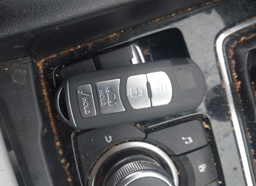 Photo 11 of 2018 Mazda Mazda6 SPORT (VIN JM1GL1U57J1300860)