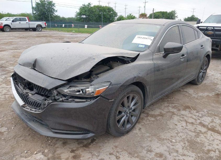 Photo 2 of 2018 Mazda Mazda6 SPORT (VIN JM1GL1U57J1300860)