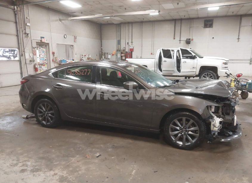 Photo 14 of 2018 Mazda Mazda6 SPORT (VIN JM1GL1UM2J1303043)