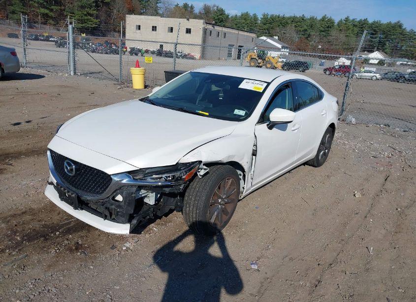 Photo 2 of 2018 Mazda Mazda6 SPORT (VIN JM1GL1UM2J1330050)