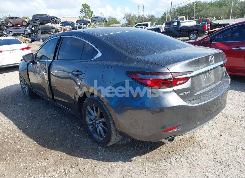 Photo 3 of 2018 Mazda Mazda6 SPORT (VIN JM1GL1UM8J1312040)