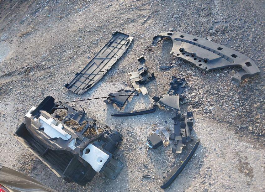 Photo 12 of 2018 Mazda Mazda6 TOURING (VIN JM1GL1VM1J1316462)