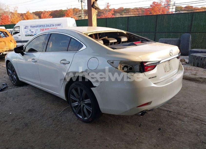 Photo 6 of 2018 Mazda Mazda6 TOURING (VIN JM1GL1VM1J1325548)