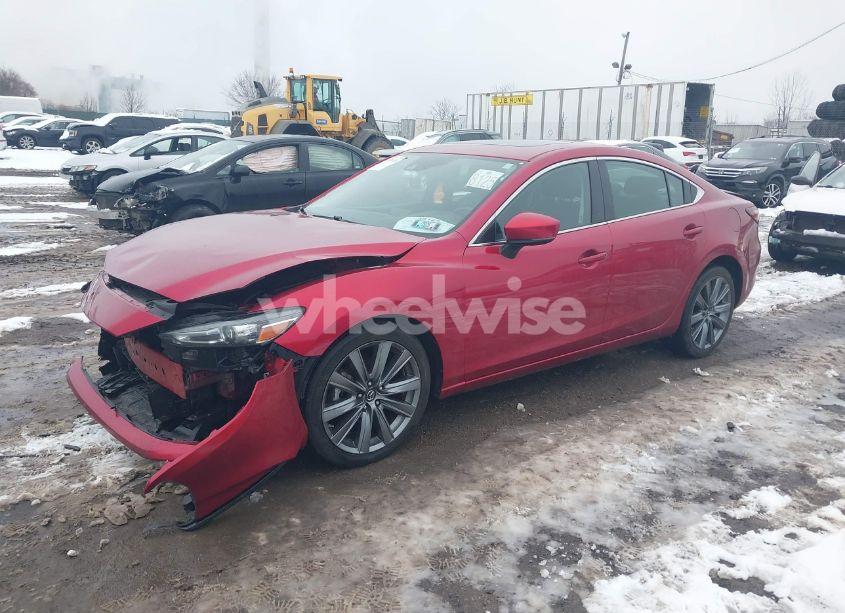 Photo 2 of 2018 Mazda Mazda6 TOURING (VIN JM1GL1VM1J1327901)