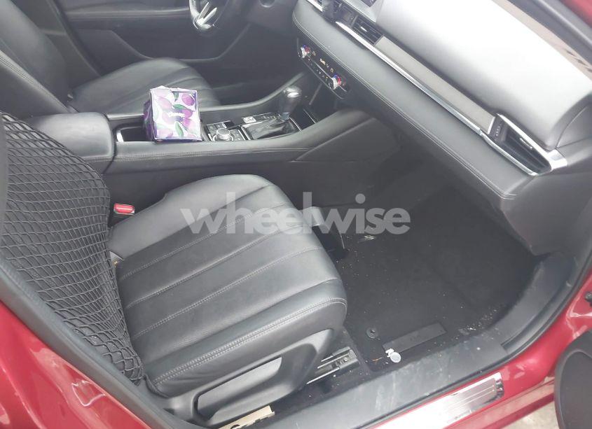 Photo 5 of 2018 Mazda Mazda6 TOURING (VIN JM1GL1VM1J1327901)