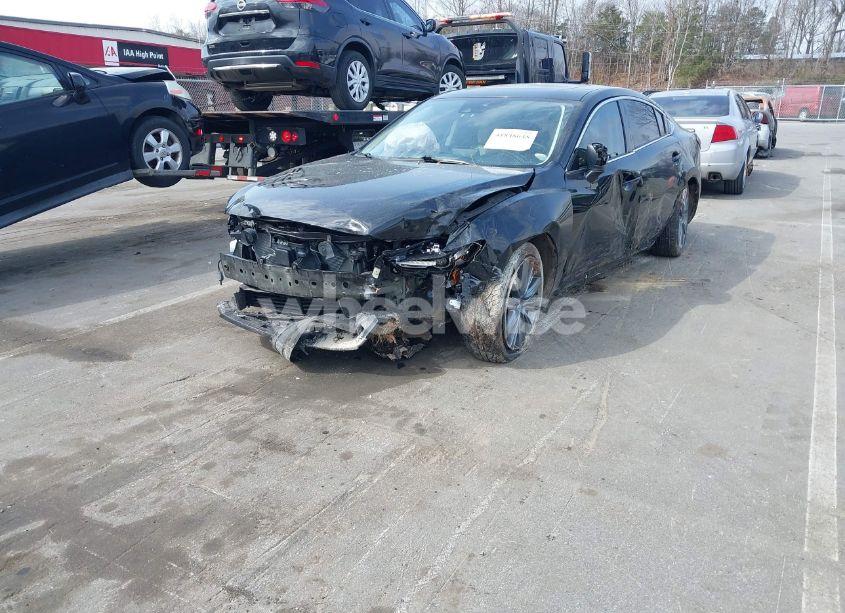 Photo 2 of 2018 Mazda Mazda6 TOURING (VIN JM1GL1VM2J1313375)