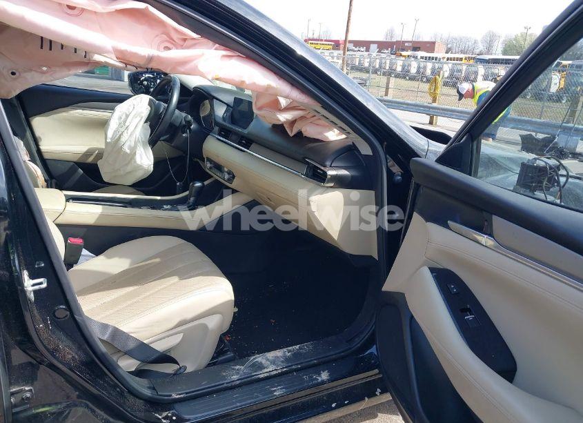 Photo 5 of 2018 Mazda Mazda6 TOURING (VIN JM1GL1VM2J1313375)