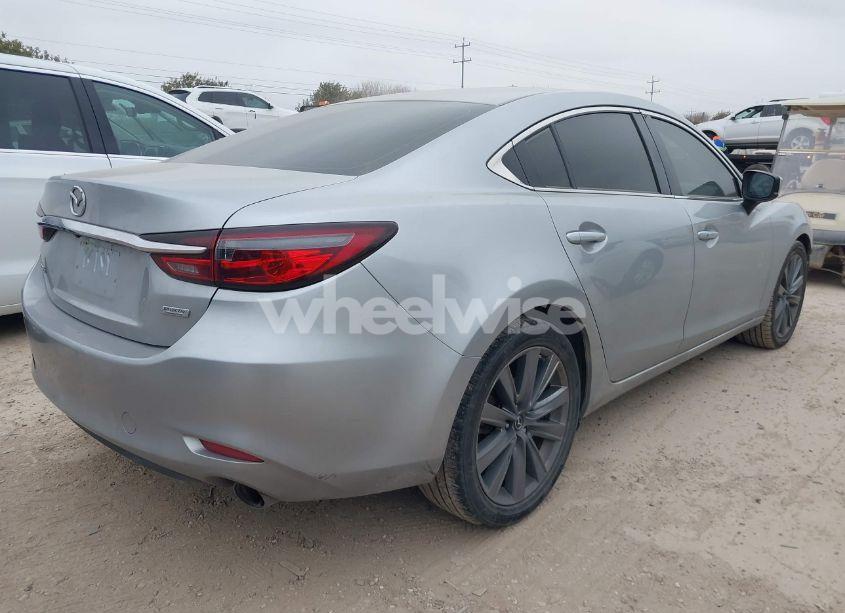 Photo 4 of 2018 Mazda Mazda6 TOURING (VIN JM1GL1VM4J1308002)