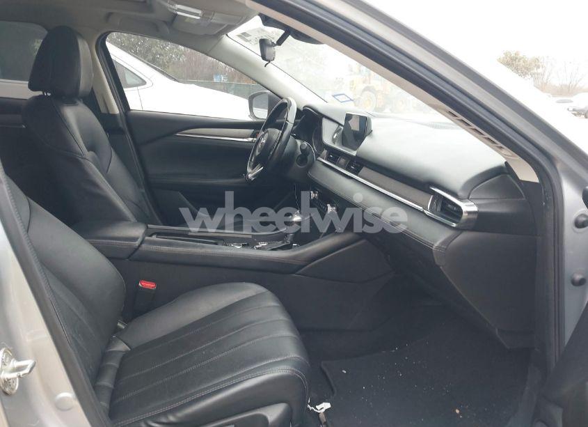 Photo 5 of 2018 Mazda Mazda6 TOURING (VIN JM1GL1VM4J1308002)