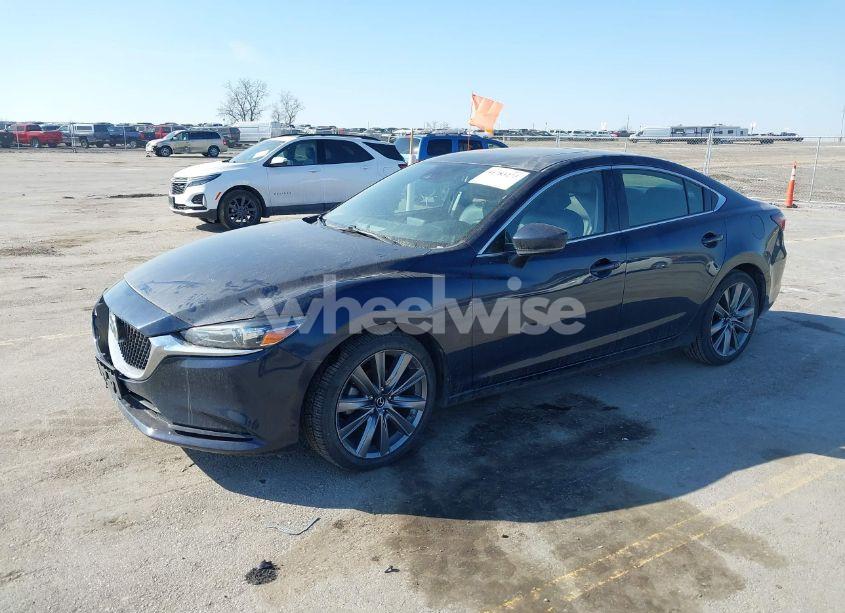 Photo 2 of 2020 Mazda Mazda6 TOURING (VIN JM1GL1VM4L1513693)