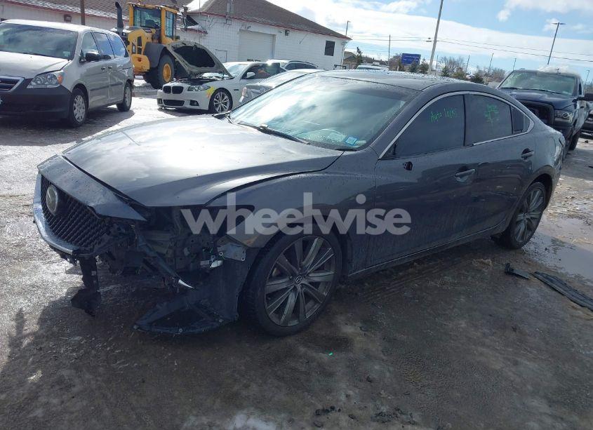 Photo 2 of 2021 Mazda Mazda6 TOURING (VIN JM1GL1VM4M1608319)