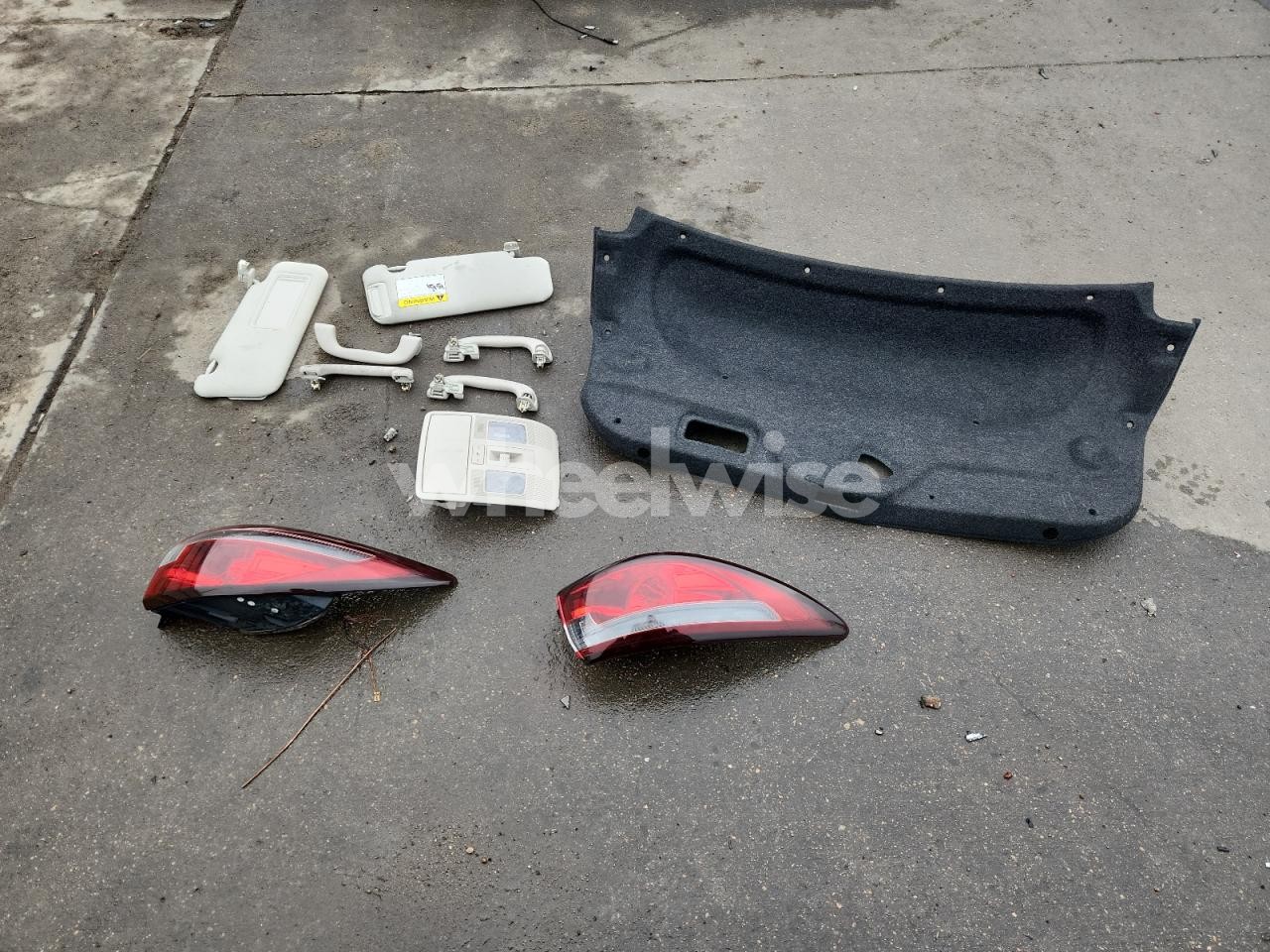 Photo 12 of 2021 MAZDA 6 TOURING (VIN JM1GL1VM5M1604540)