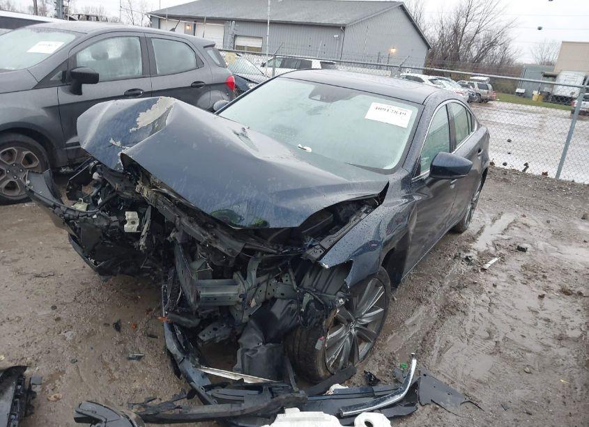 Photo 2 of 2018 Mazda Mazda6 TOURING (VIN JM1GL1VM6J1312925)