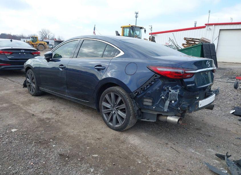 Photo 3 of 2018 Mazda Mazda6 TOURING (VIN JM1GL1VM6J1322919)