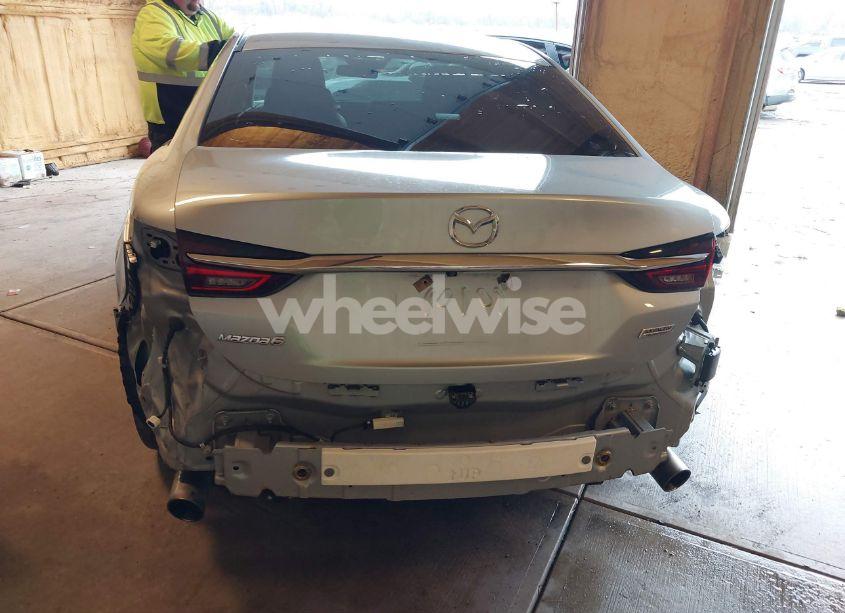 Photo 6 of 2018 Mazda Mazda6 TOURING (VIN JM1GL1VM7J1308463)