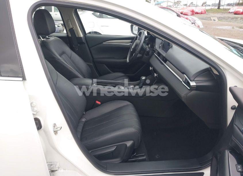 Photo 5 of 2021 Mazda Mazda6 TOURING (VIN JM1GL1VM7M1611070)