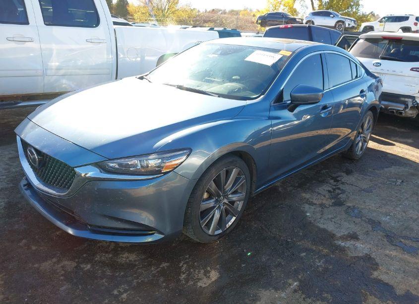 Photo 2 of 2018 Mazda Mazda6 TOURING (VIN JM1GL1VM8J1308035)