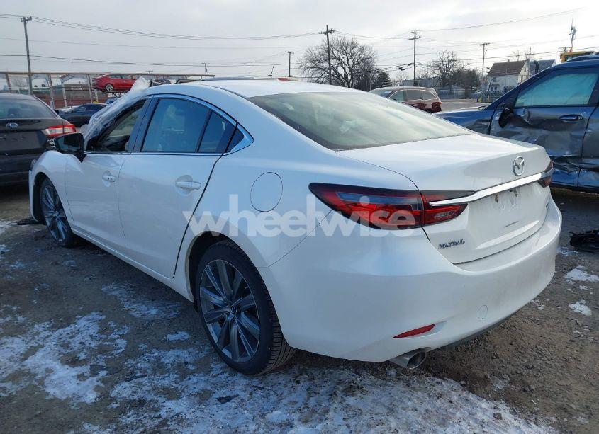 Photo 3 of 2021 Mazda Mazda6 TOURING (VIN JM1GL1VM8M1612647)