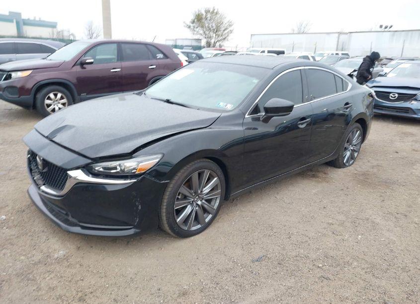 Photo 2 of 2018 Mazda Mazda6 TOURING (VIN JM1GL1VM9J1306309)