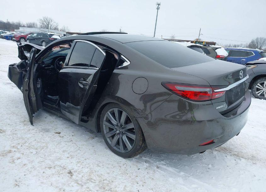 Photo 3 of 2018 Mazda Mazda6 TOURING (VIN JM1GL1VM9J1307864)