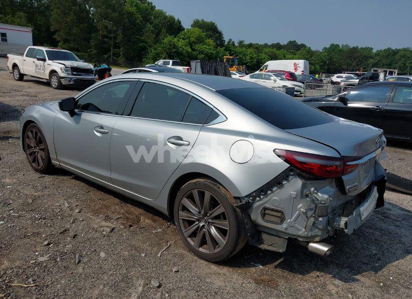 Photo 3 of 2018 Mazda Mazda6 TOURING (VIN JM1GL1VM9J1312093)