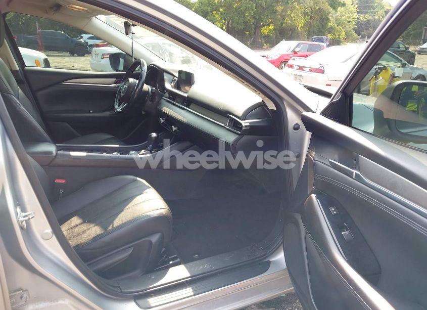 Photo 5 of 2018 Mazda Mazda6 TOURING (VIN JM1GL1VM9J1312093)