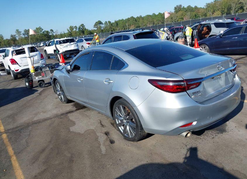 Photo 3 of 2018 Mazda Mazda6 TOURING (VIN JM1GL1VM9J1336393)