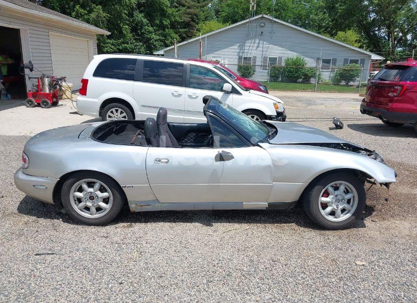 Photo 13 of 1997 Mazda Mx-5 MIATA LEATHER PKG/M EDITION/POPULAR EQUIPMENT PKG/R PKG./STO/TOURING PKG (VIN JM1NA3537V0726131)